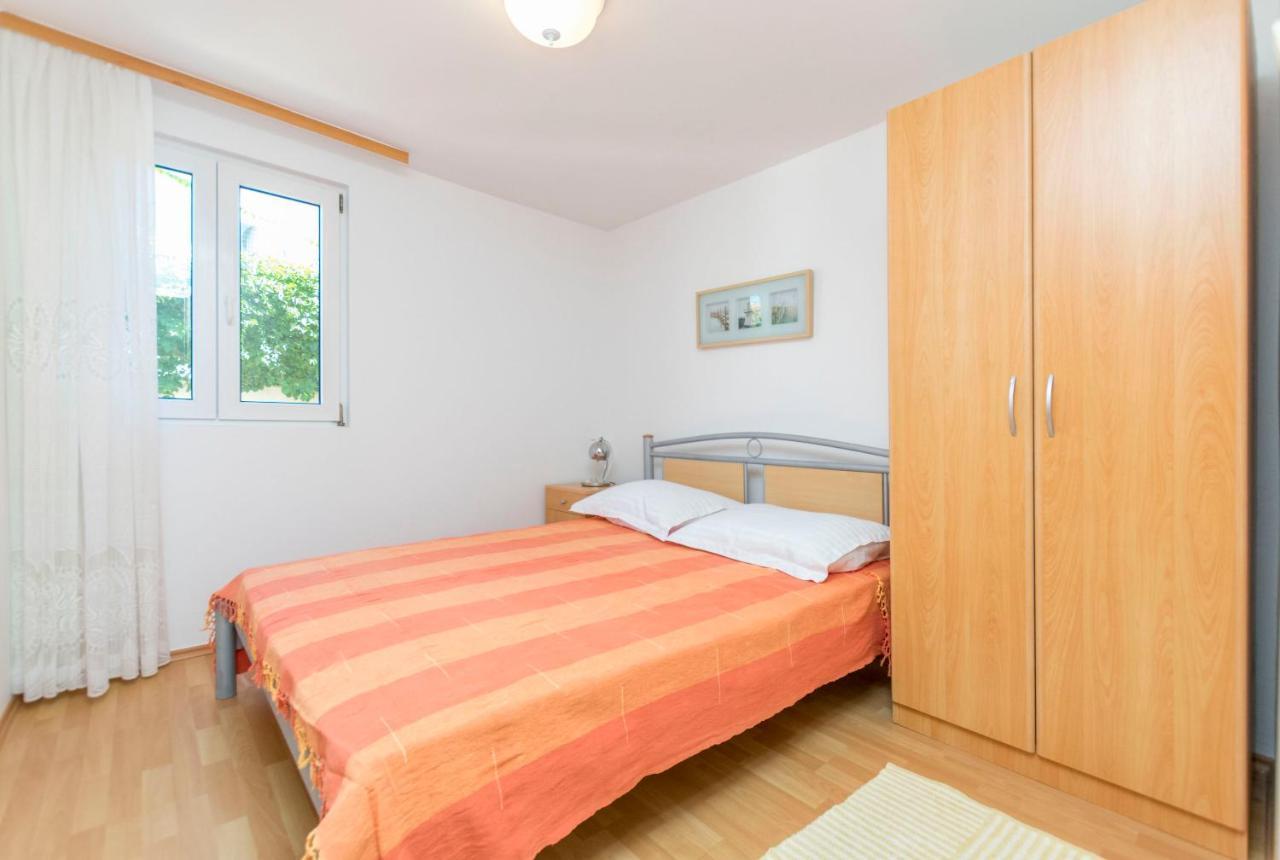 Apartments Ljubomir Rogoznica  Esterno foto